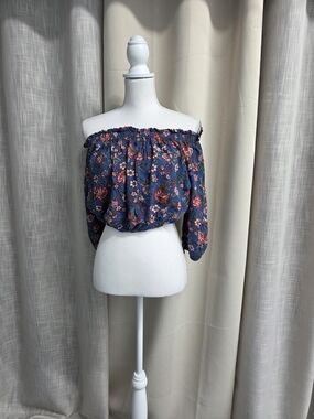 Live To Be Spoiled Off Shoulder Blue Floral Crop Top Elastic Hem Size XXL